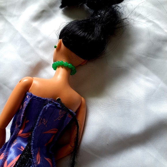 Disney | Mulan barbie doll with clothes & accessorie 1993 Mattel *Damaged* - Picture 5 of 16